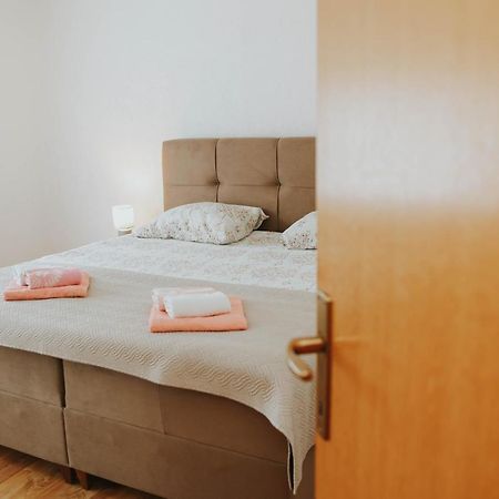 I&T Apartman Gospić 外观 照片