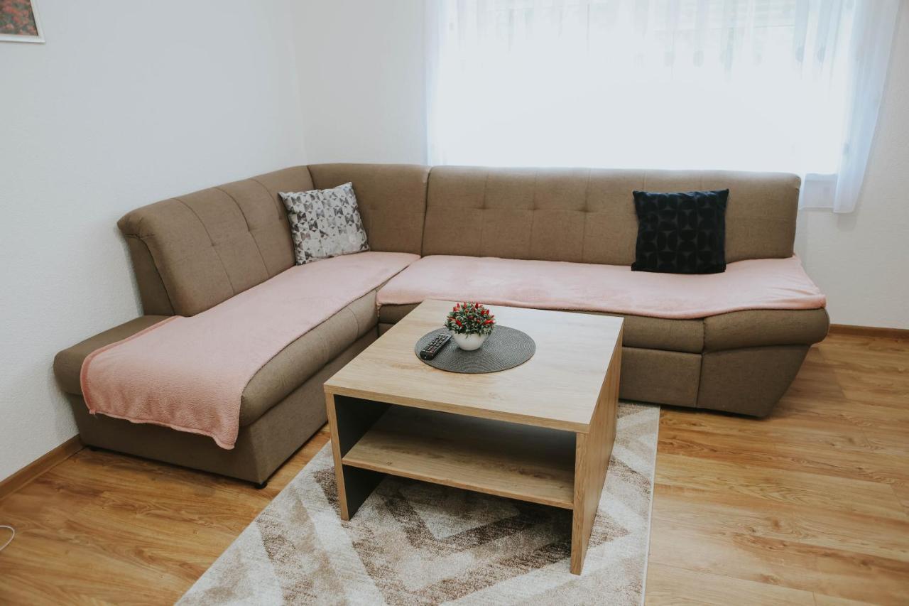 I&T Apartman Gospić 外观 照片