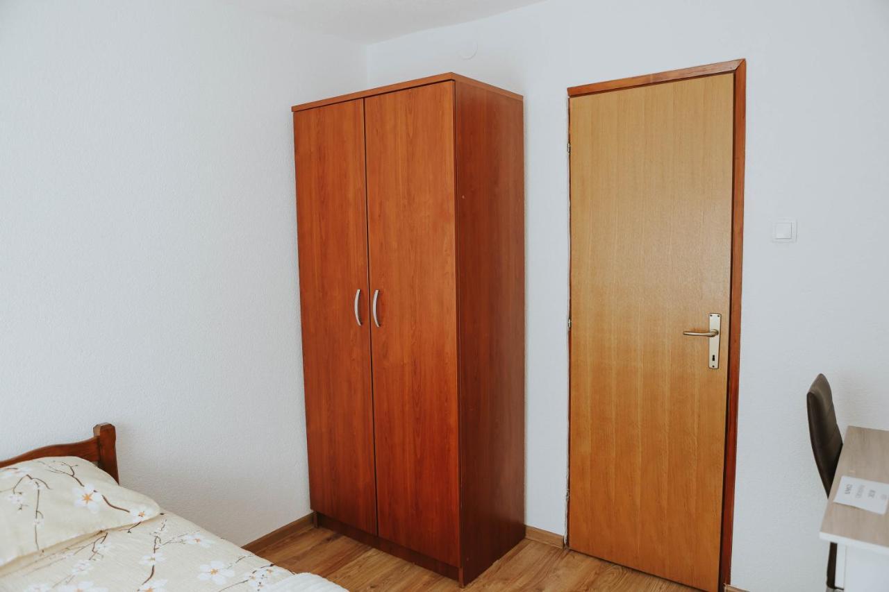 I&T Apartman Gospić 外观 照片