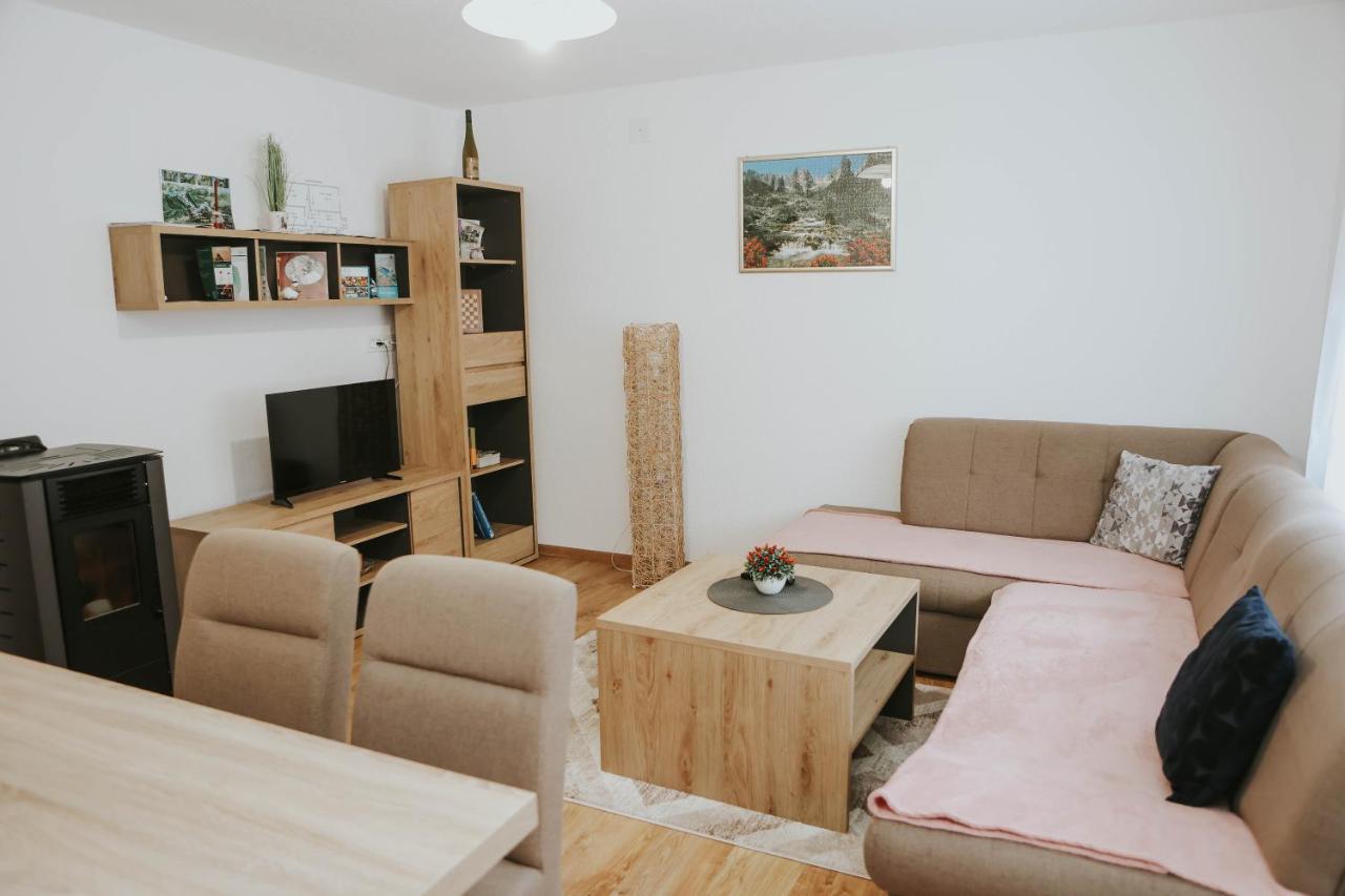 I&T Apartman Gospić 外观 照片