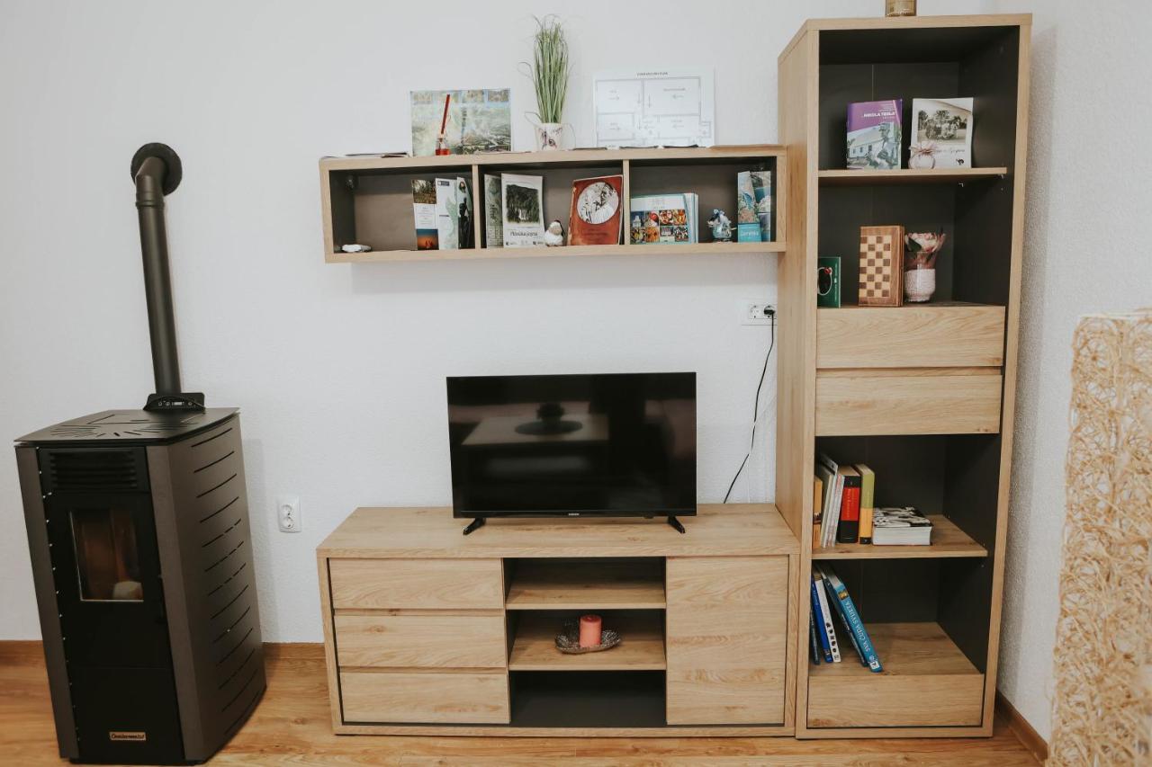 I&T Apartman Gospić 外观 照片