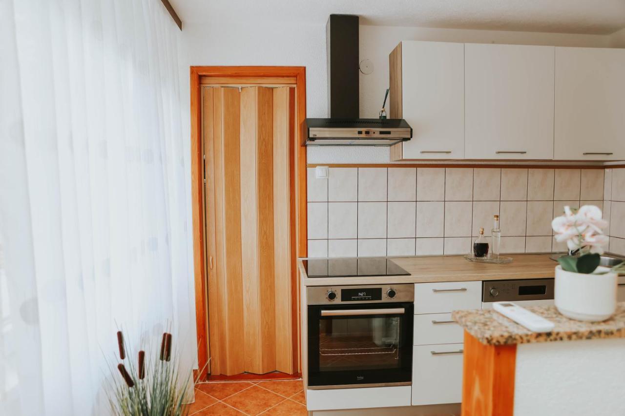 I&T Apartman Gospić 外观 照片