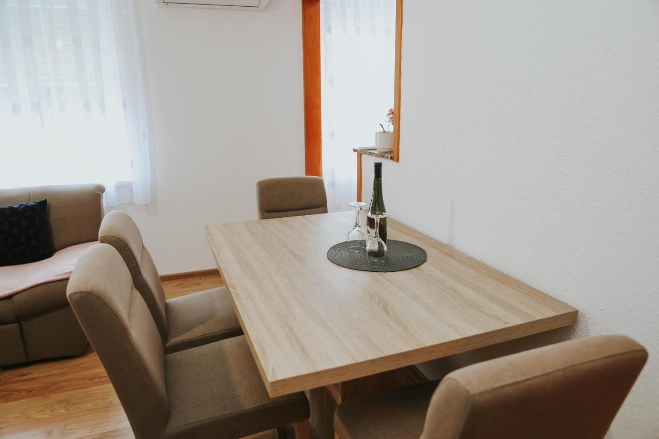 I&T Apartman Gospić 外观 照片