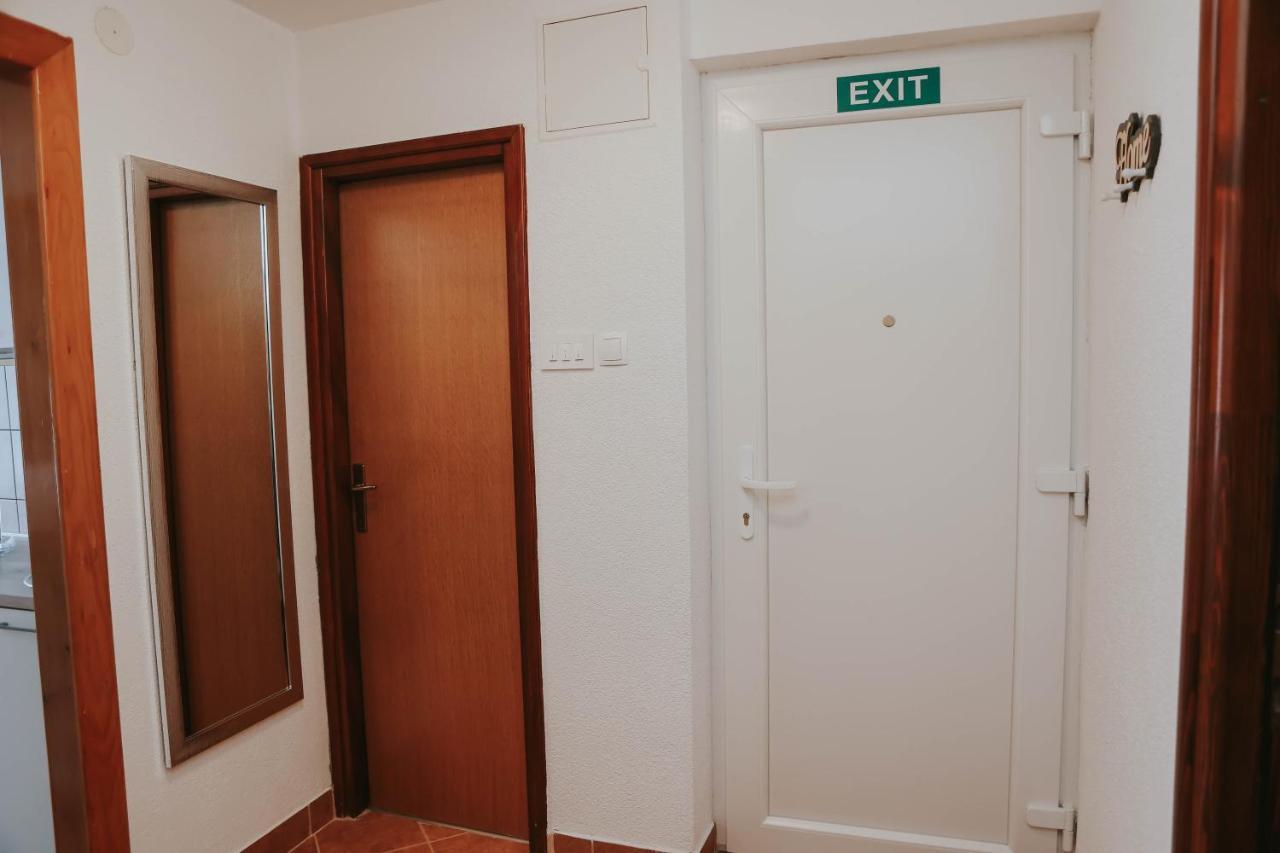 I&T Apartman Gospić 外观 照片
